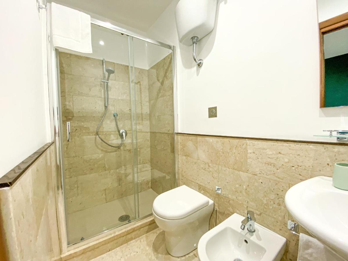 Domus Pisanelli Hotel Napoli Ngoại thất bức ảnh