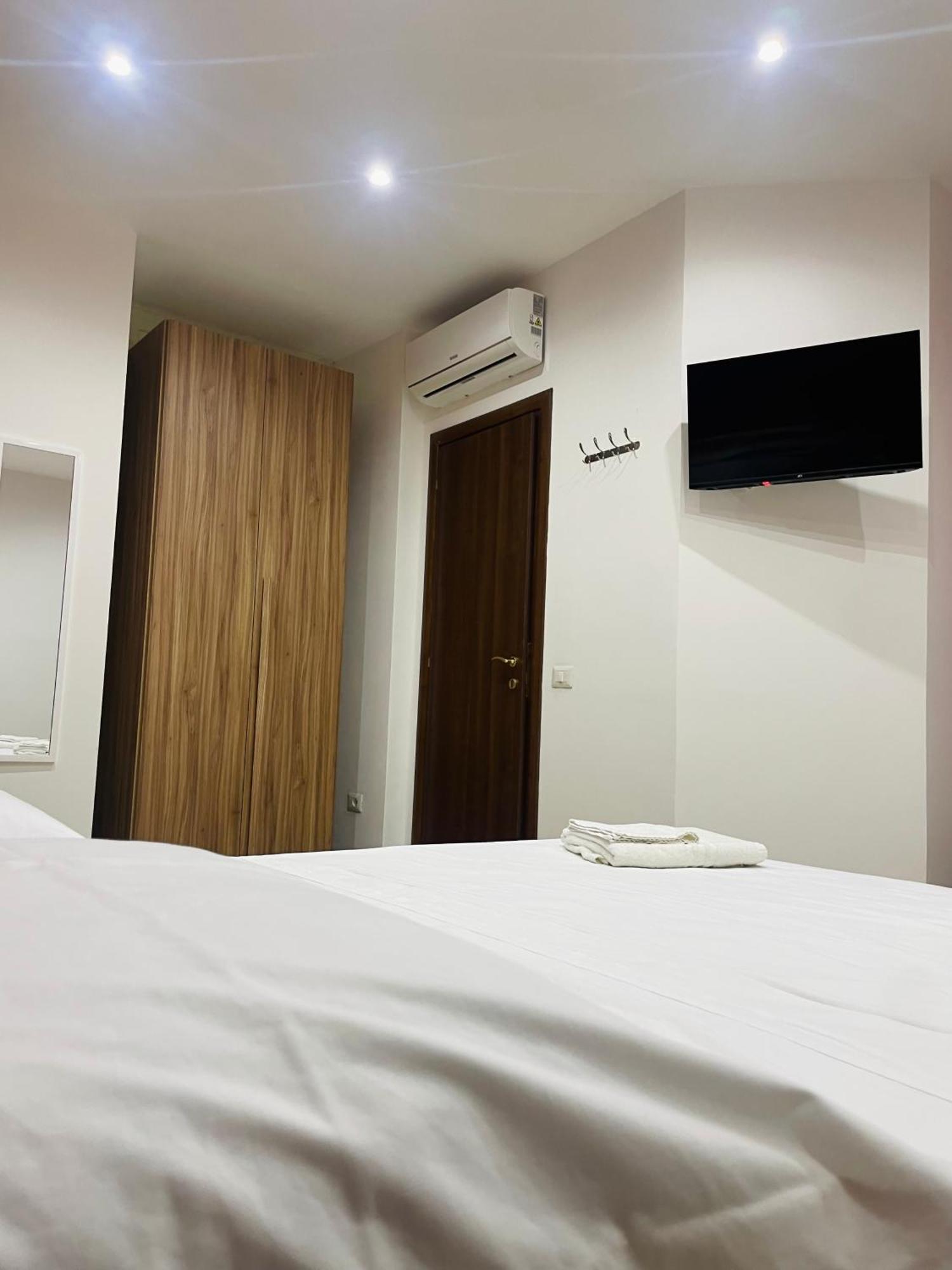Domus Pisanelli Hotel Napoli Ngoại thất bức ảnh